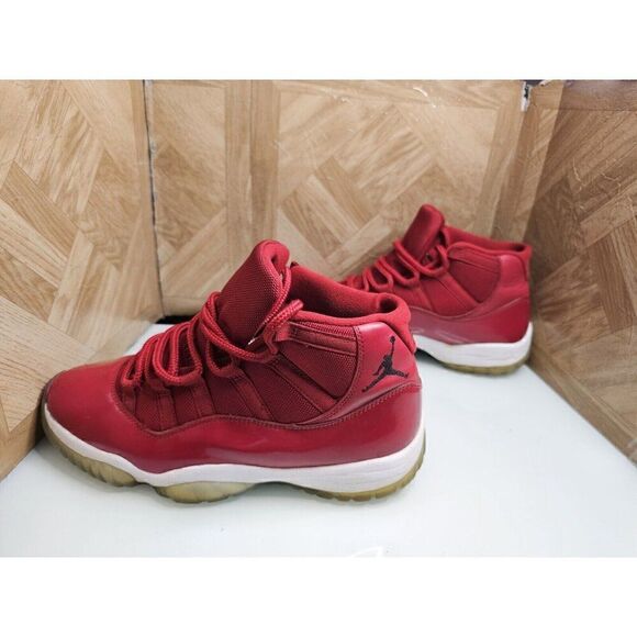 Jordan Men's 11 Retro Win Like 96 Red Shoes Size 10.5.  603 - Picture 6 of 13